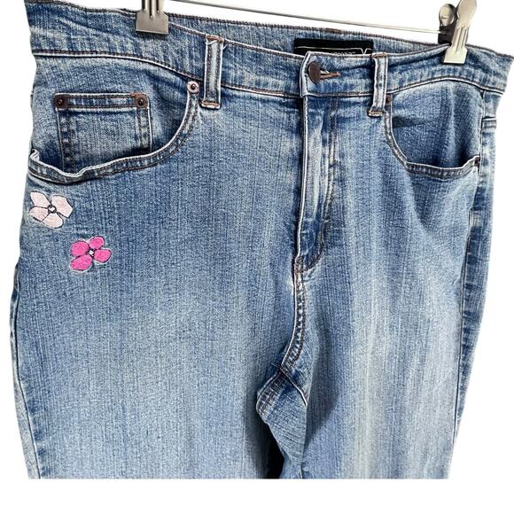 Venezia Jeans Womens 14 Blue Floral Embroidery Straight High Rise Boho Cottage - Picture 3 of 12